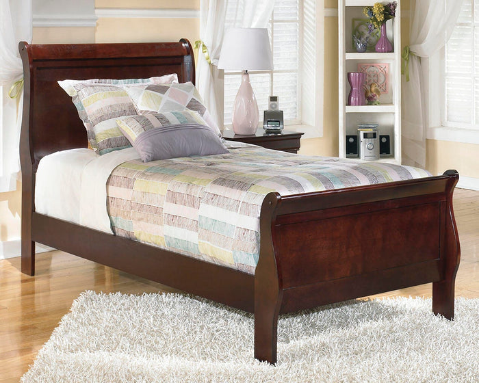 Alisdair Reddish Brown Alisdair Twin Sleigh Bed - Brand New