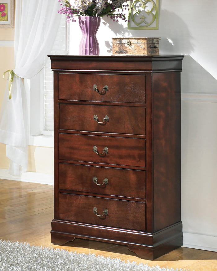 Alisdair Reddish Brown Chest - Brand New