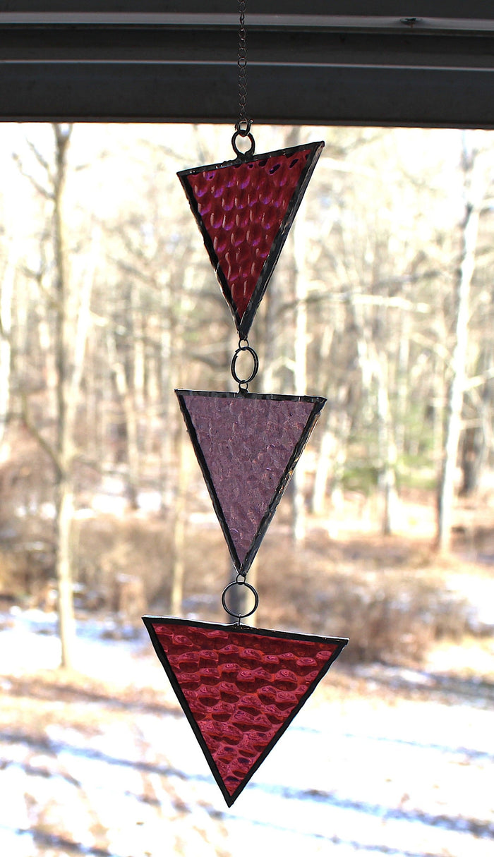arrow chain suncatcher: pink