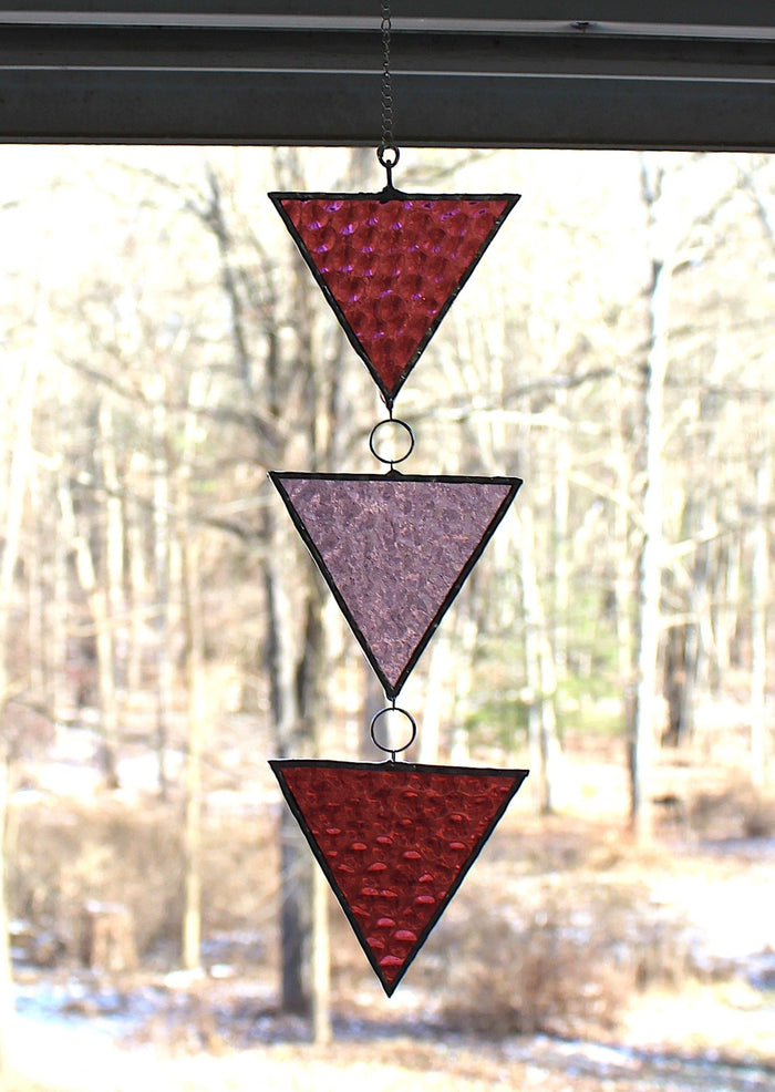 arrow chain suncatcher: pink