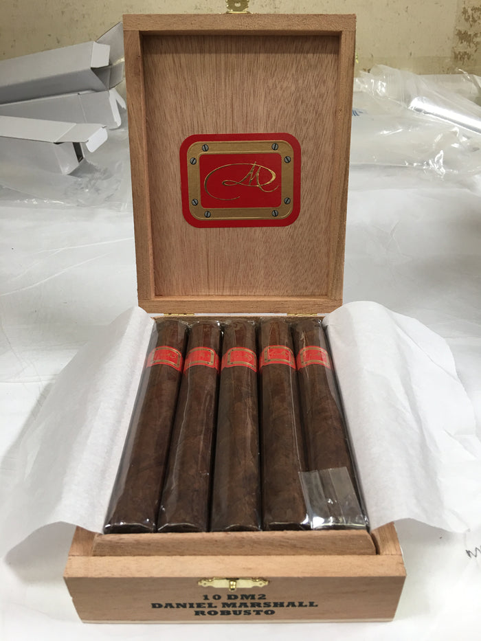 DM Red Label Robusto - Cabinet of 10