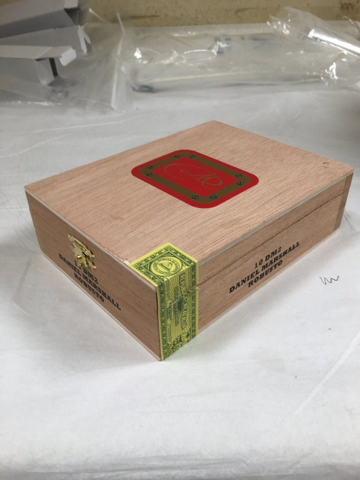 DM Red Label Robusto - Cabinet of 10
