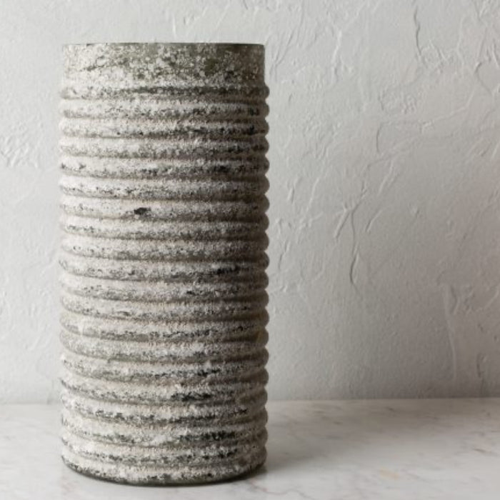 Esha - Hedi's Furniture