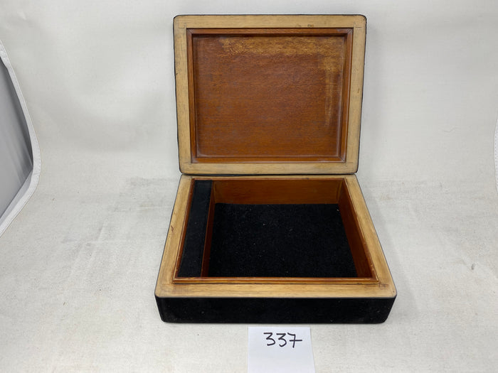 FACTORY FLOOR SALE #337 - AS IS -BLACK VELVET LINED MENS VALET SAMPLE MADE IN 1984 FOR ALFRED DUNHILL
