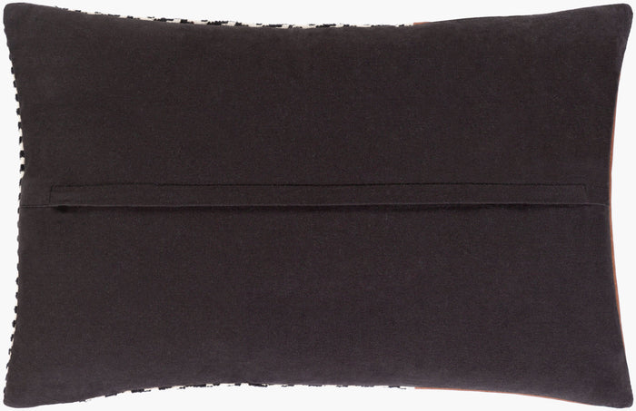 Fiona Pillow FNA-002