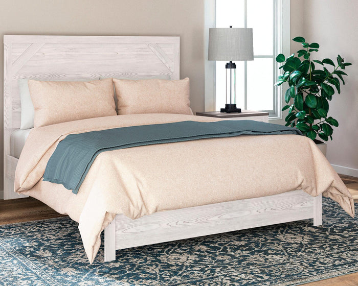 Gerridan White/Gray Gerridan Queen Panel Bed - Brand New