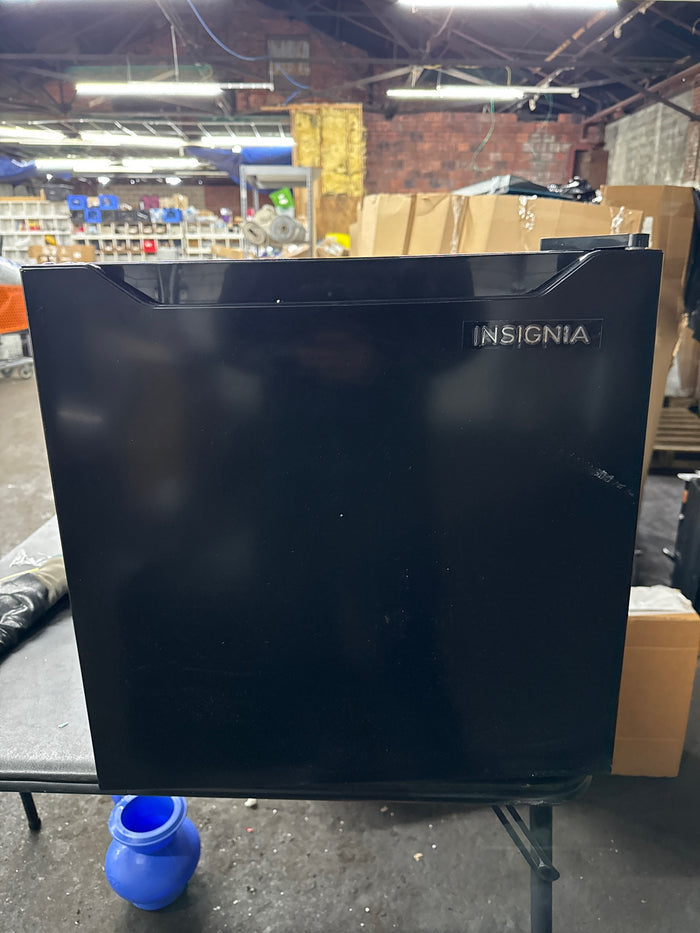 Insignia - 1.7 Cu. Ft. Mini Fridge with Door Storage and ENERGY STAR Certification - Black - Brand New