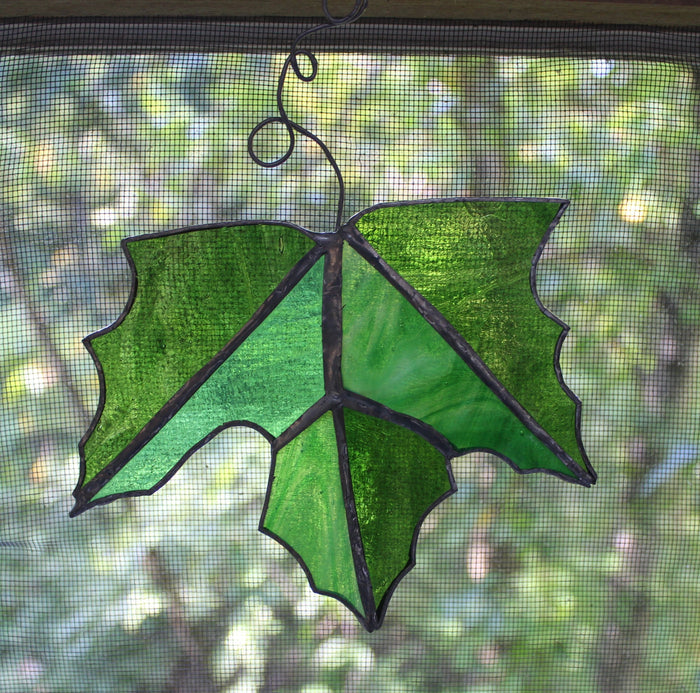 maple leaf suncatcher