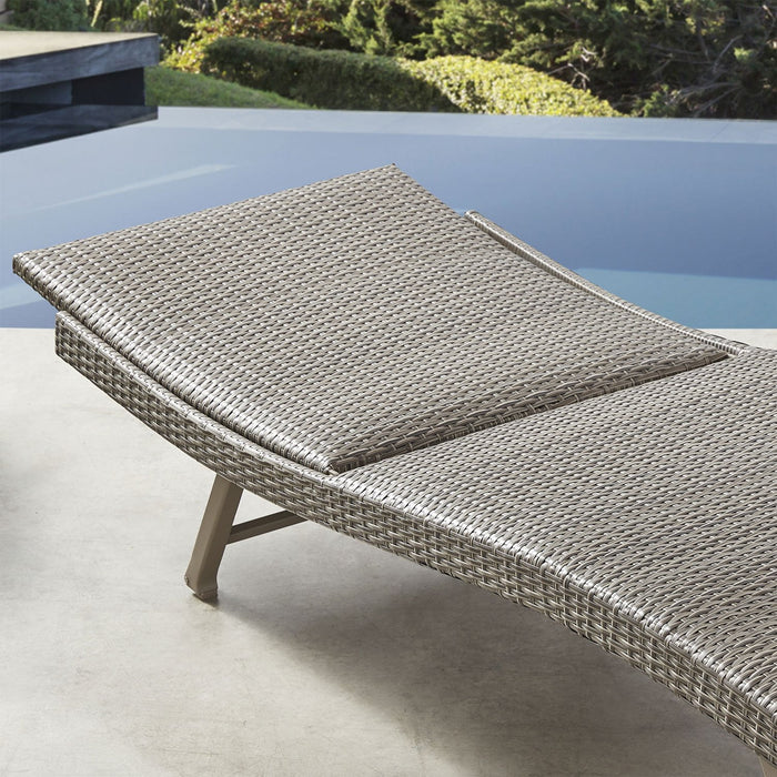 Member's Mark Padded Wicker Chaise Lounger - Display Model