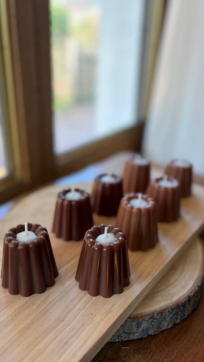 Mini Canelé Candle – French Dessert, Scented: Vanilla