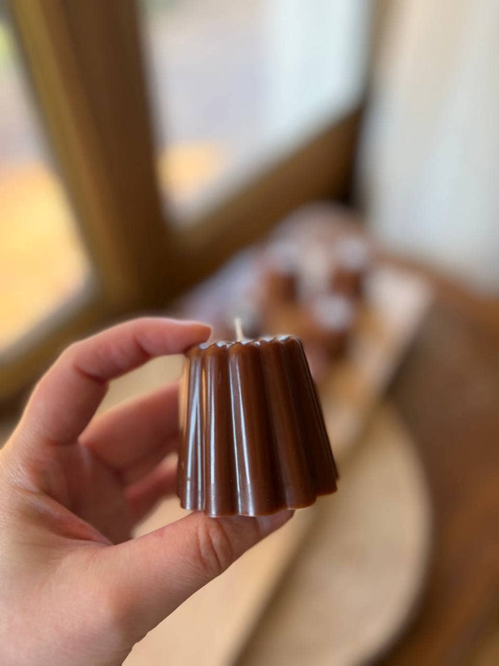 Mini Canelé Candle – French Dessert, Scented: Vanilla