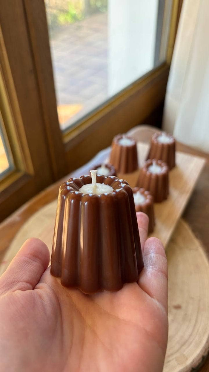 Mini Canelé Candle – French Dessert, Scented: Vanilla