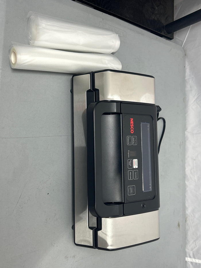 Nesco Deluxe Food VS-12 Vacuum Sealer, 130 Watts, Kit Bags & Viewing Lid, Compact, Silver - Brand New