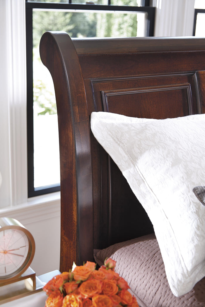 Porter Rustic Brown Porter Queen Sleigh Bed