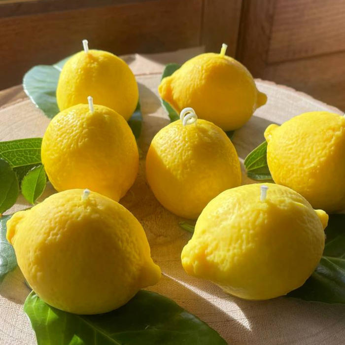 Realistic Lemon Scented Candle - bees/soya wax, cotton wick: Lemon pie