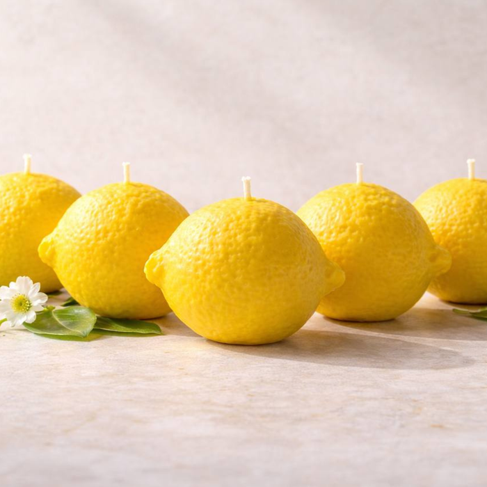 Realistic Lemon Scented Candle - bees/soya wax, cotton wick: Lemon pie