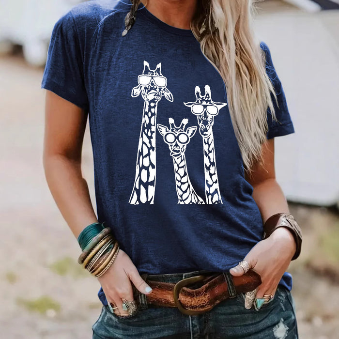 Round neck short sleeved T-shirt printed with giraffe