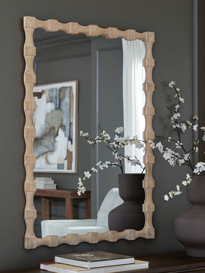 Accent Mirror