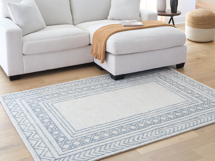 Signature Design Medium Rug 4.96 FT by 6.9 FT