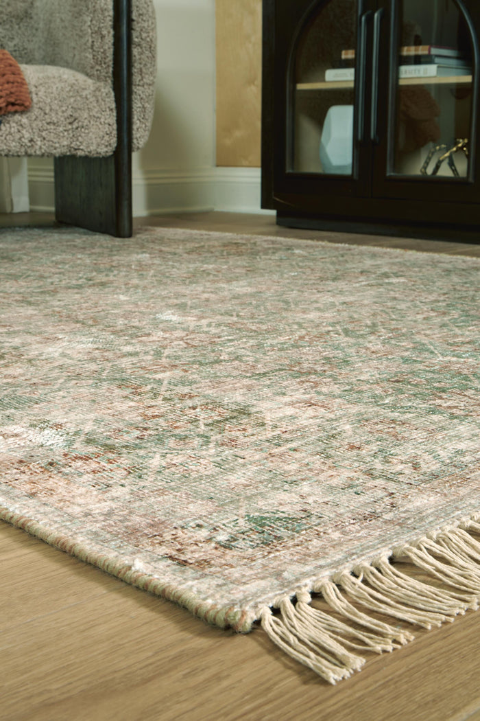 Signature Design Medium Rug 4.96 FT by 7.42 FT