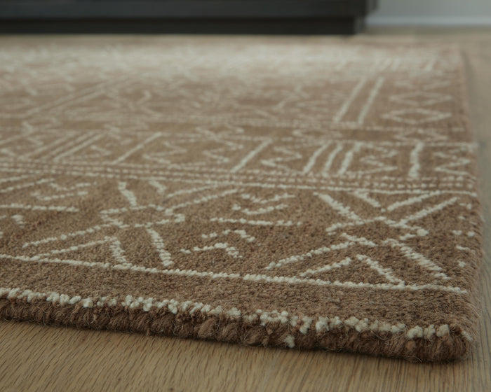 Signature Design Medium Rug 5 FT by 6.98 FT