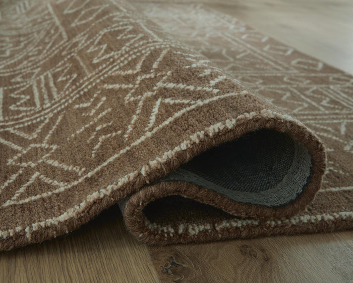 Signature Design Medium Rug 5 FT by 6.98 FT