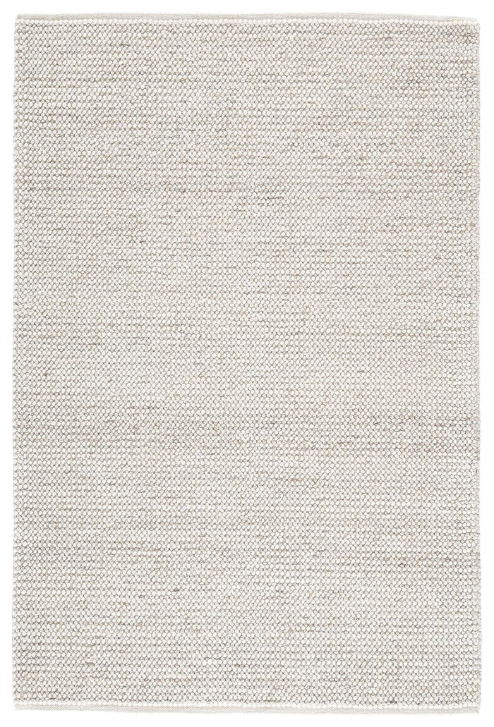 Signature Design Medium Rug 5 FT by 7 FT