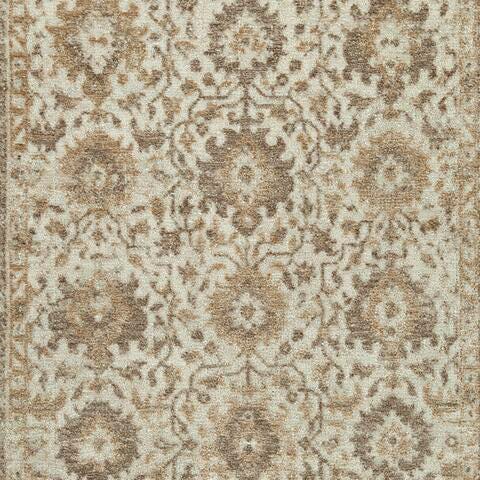 Signature Design Medium Rug 5 FT by 7 FT