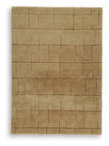 Signature Design Medium Rug 5.01 FT by 7.06 FT