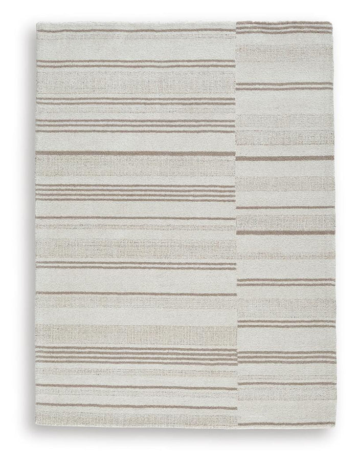 Signature Design Medium Rug 5.04 FT by 6.92 FT