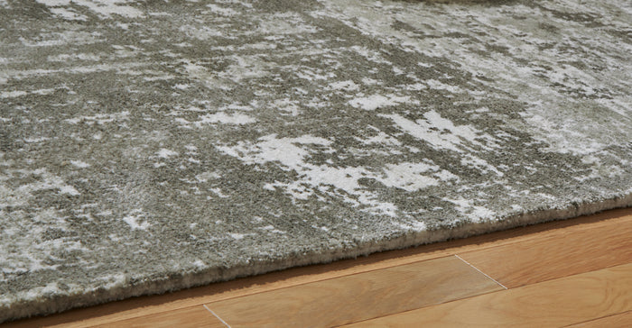 Signature Design Medium Rug 5.08 FT by 7.08 FT