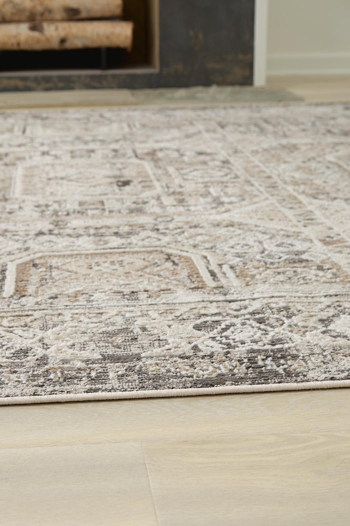 Signature Design Medium Rug 5.25 FT by 7 FT