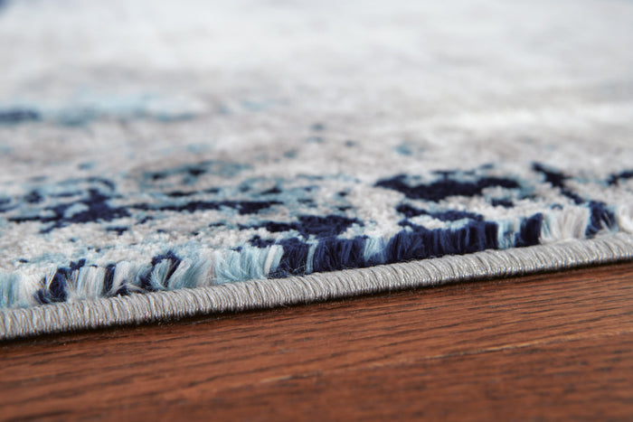 Signature Design Medium Rug 5.25 FT by 7.25 FT