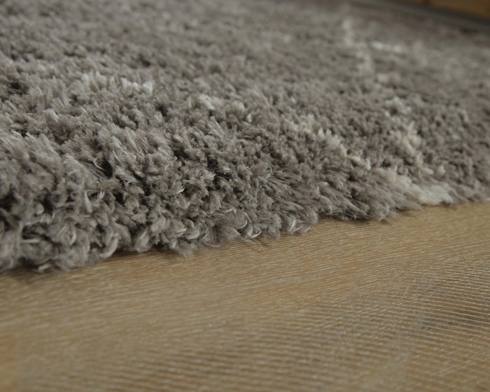 Signature Design Medium Rug 5.35 FT by 7.29 FT