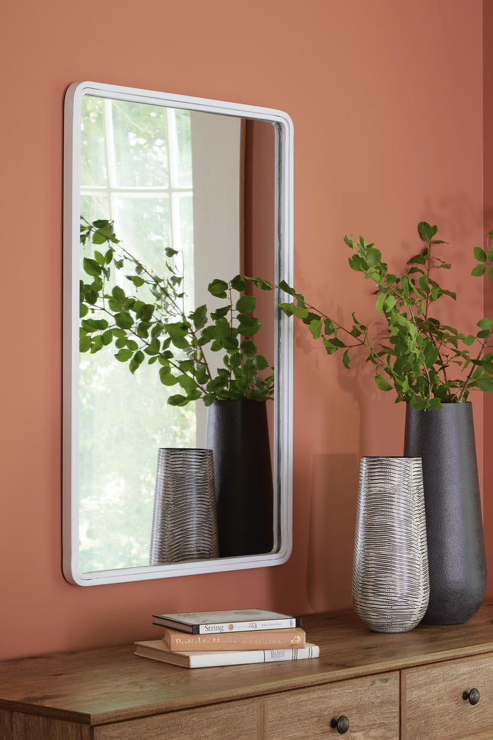 Accent Mirror