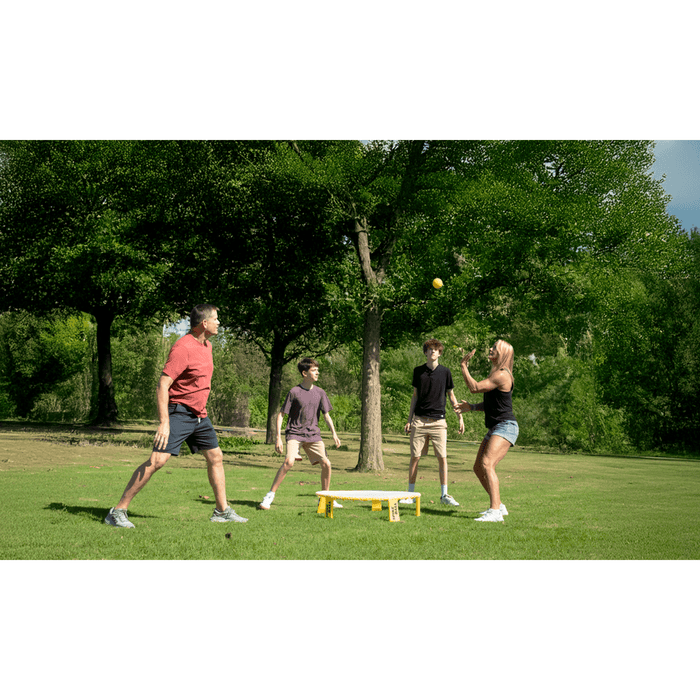 Spikeball Family Set with Bag, Playing Net & Ball - Brand New