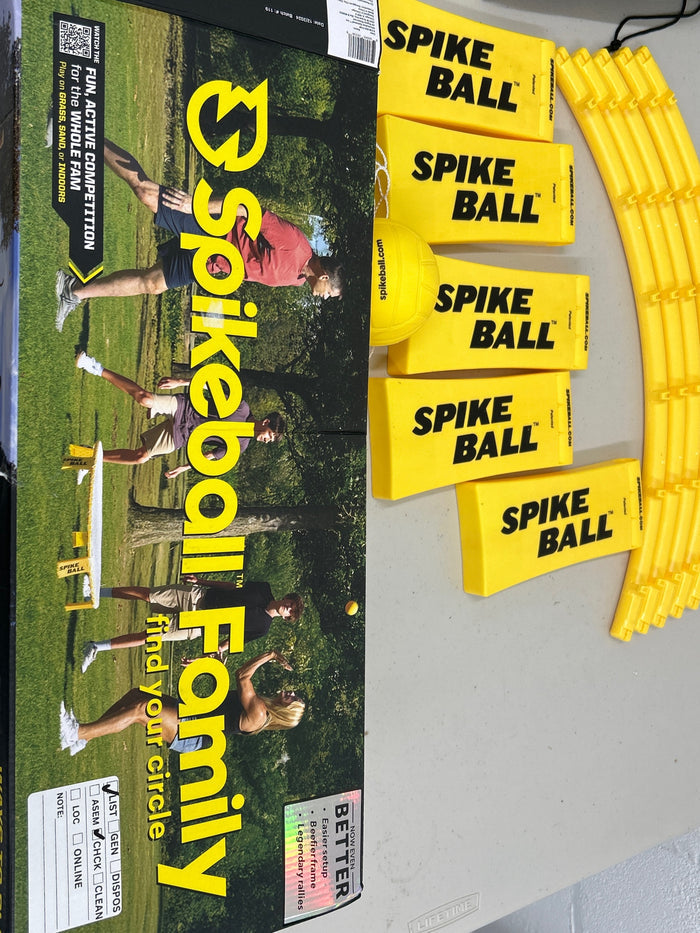 Spikeball Family Set with Bag, Playing Net & Ball - Brand New