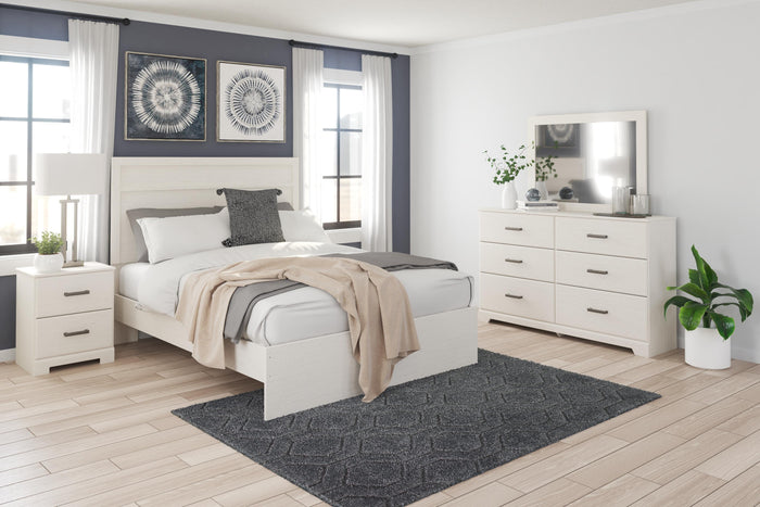 Stelsie White Stelsie Dresser and Mirror - Brand New